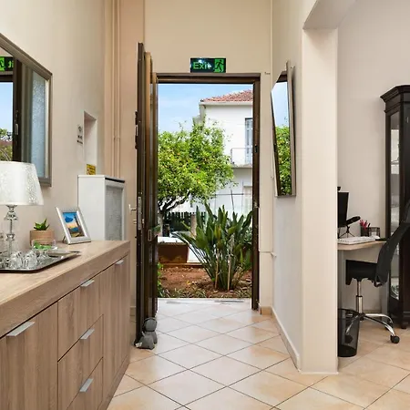 Karis Luxury La Canea