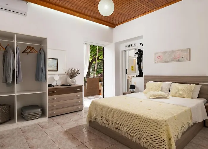 Karis Luxury Апартаменти